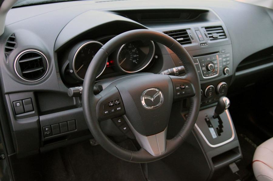  Mazda5 2012 года  (фото 25 из 94)
